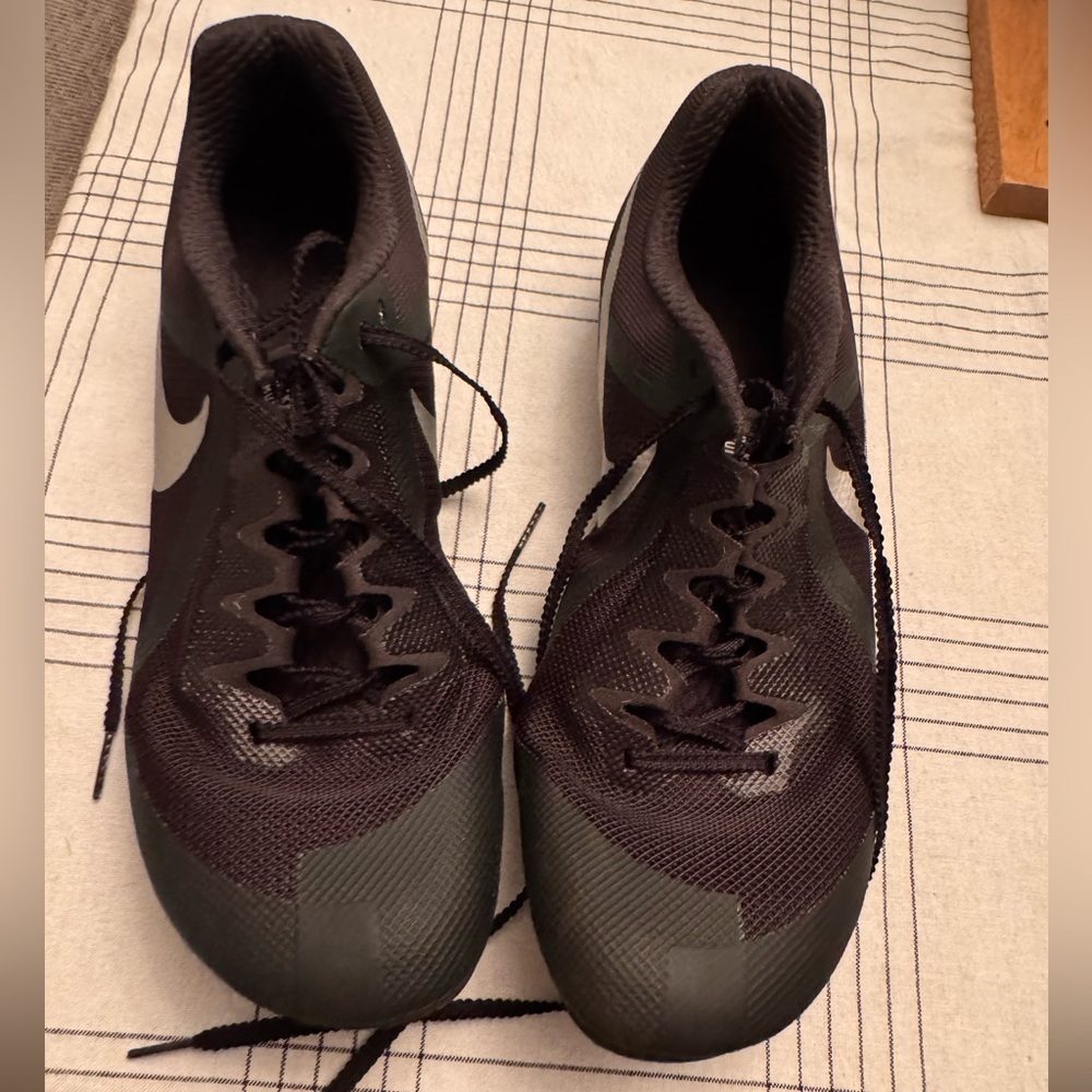 Nike Men’s Track & Field Size 12
